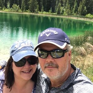 Meet your Posher, Dennis